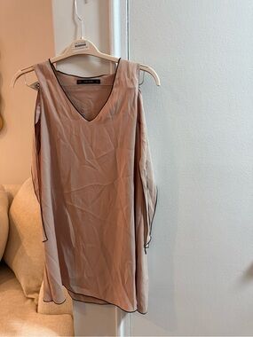 Chiffon V-Neck Cold-Shoulder Dress in Blush